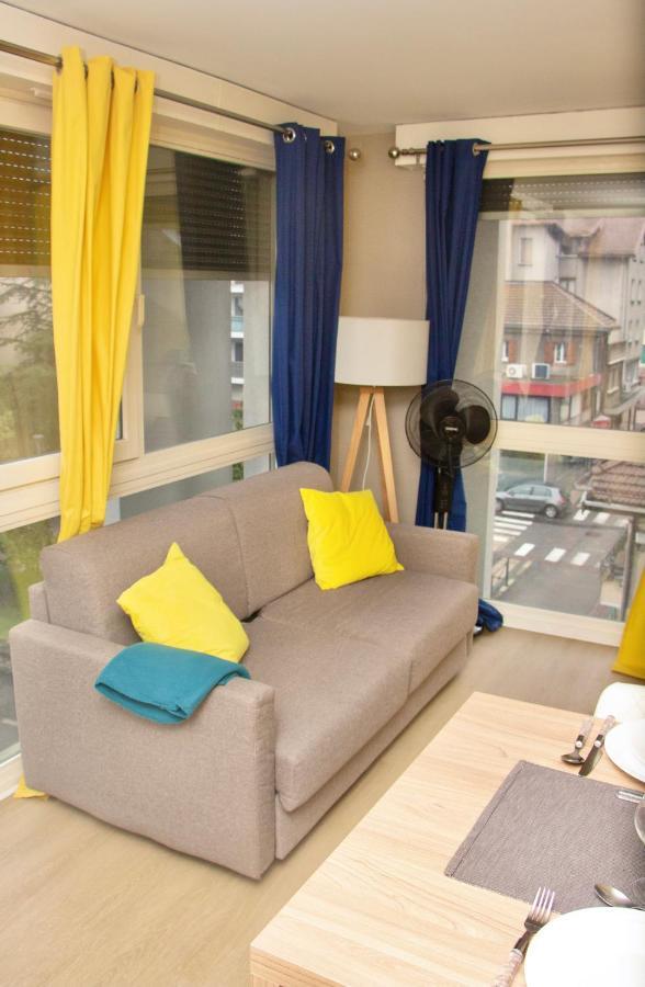 Appartement Entre Geneve Et Chamonix Au Pied Des Montagnes Cluses Exterior foto
